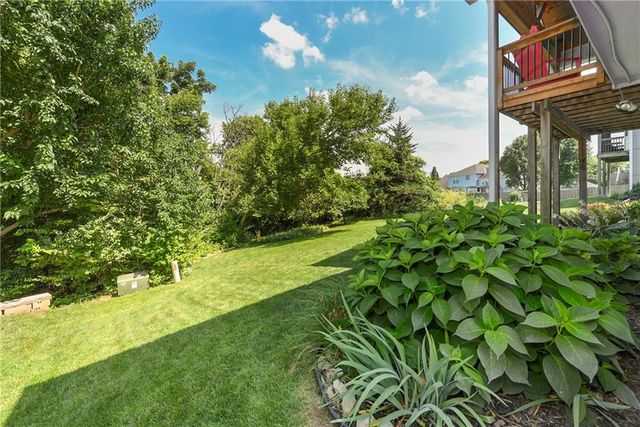 537 NE Topaz Drive, Lee's Summit, MO 64086