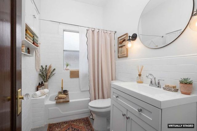 1996 COURT AVE, Memphis, TN 38104