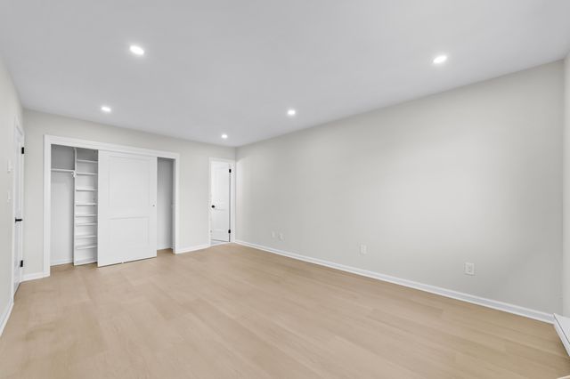 180 Glenbrook Road APT 35, Stamford, CT 06902