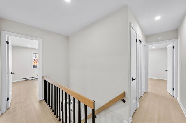 180 Glenbrook Road APT 35, Stamford, CT 06902