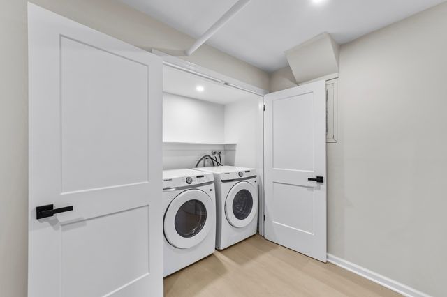 180 Glenbrook Road APT 35, Stamford, CT 06902