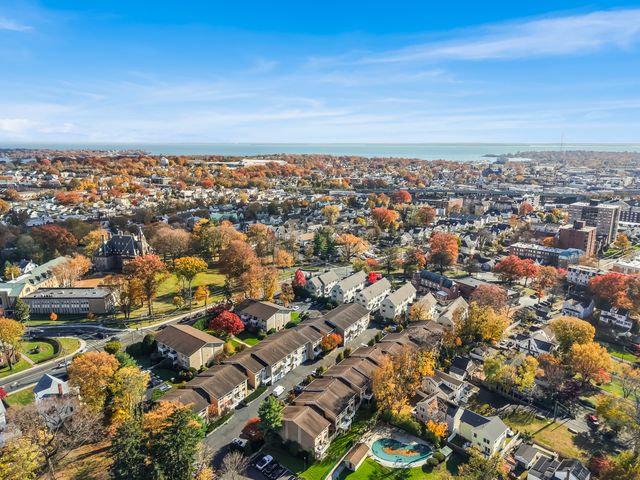 180 Glenbrook Road APT 35, Stamford, CT 06902