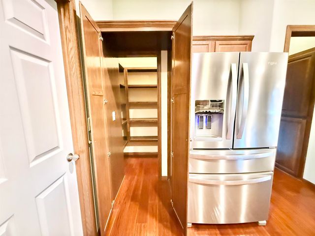 1318 E Woodbrook St, Derby, KS 67037