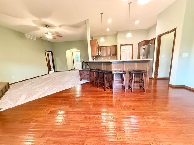 1318 E Woodbrook St, Derby, KS 67037