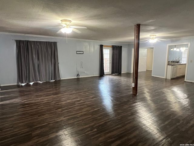 3323 COCONINO DR, San Antonio, TX 78211