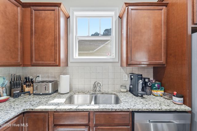 476 Landsdowne Circle, Hampstead, NC 28443