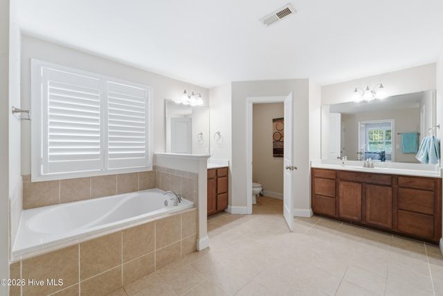 476 Landsdowne Circle, Hampstead, NC 28443