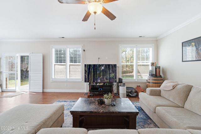 476 Landsdowne Circle, Hampstead, NC 28443