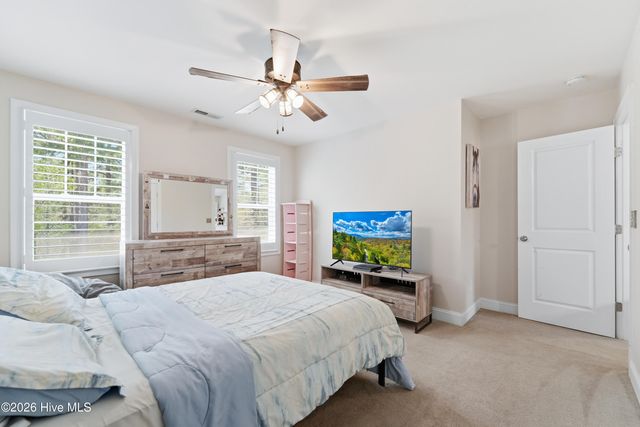 476 Landsdowne Circle, Hampstead, NC 28443