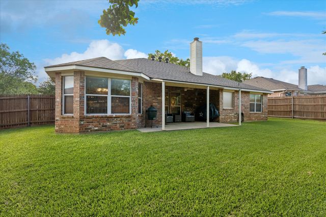 1701 Fern Drive, Mansfield, TX 76063
