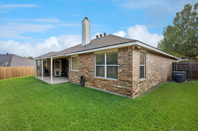 1701 Fern Drive, Mansfield, TX 76063
