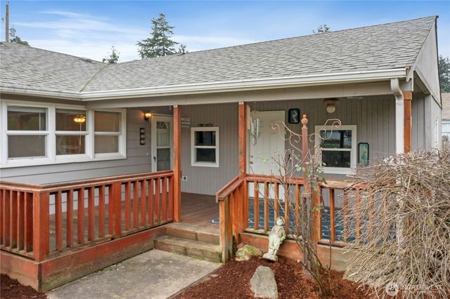 6015 Harry Smith Road E, Fife, WA 98424