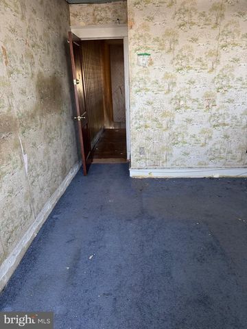 7337 E WALNUT LN, Philadelphia, PA 19138