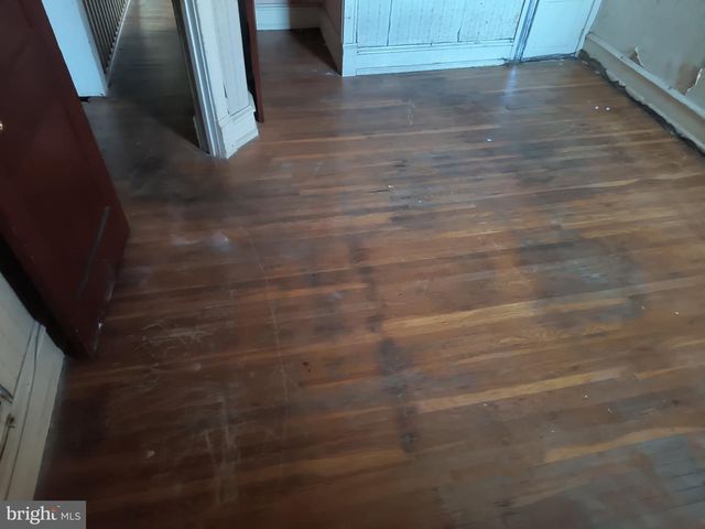 7337 E WALNUT LN, Philadelphia, PA 19138