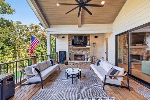 4204 Bayridge Drive, Gainesville, GA 30506