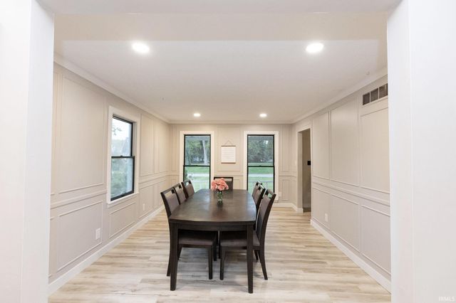 58688 Fawn River Court Court, Elkhart, IN 46516
