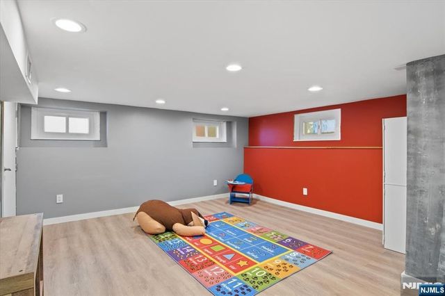 14 Espy Road, Caldwell, NJ 07006