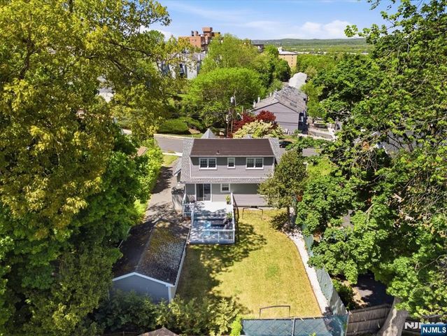 14 Espy Road, Caldwell, NJ 07006