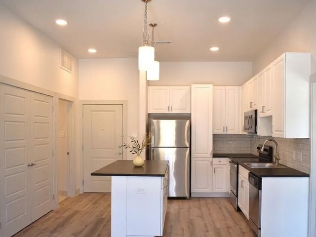 1514 E 15th Street 11, Plano, TX 75074