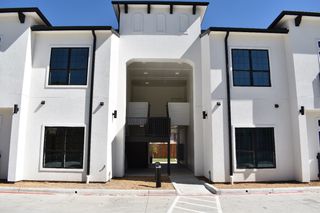 1514 E 15th Street 11, Plano, TX 75074