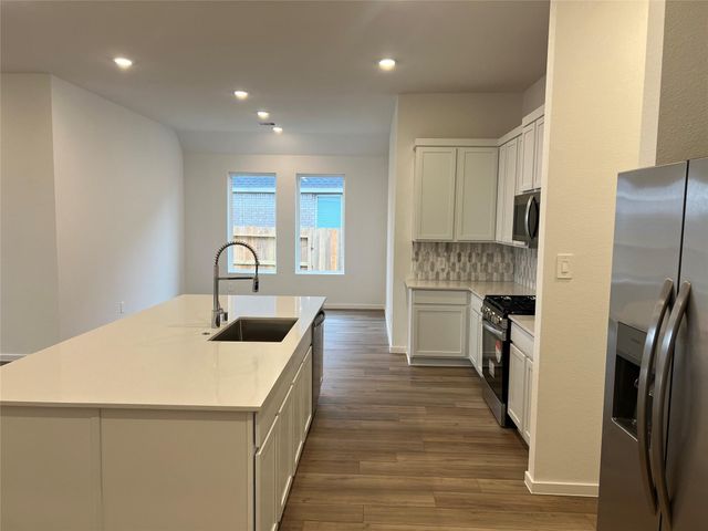 2223 Pacific Current Way, League City, TX 77573