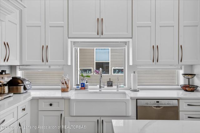 16968 Willowbrook Drive, Haslett, MI 48840