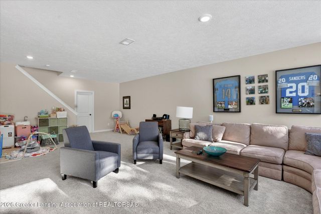 16968 Willowbrook Drive, Haslett, MI 48840