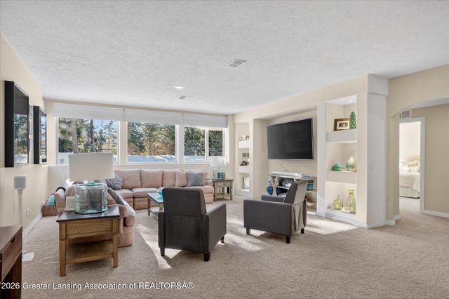 16968 Willowbrook Drive, Haslett, MI 48840