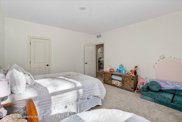 16968 Willowbrook Drive, Haslett, MI 48840