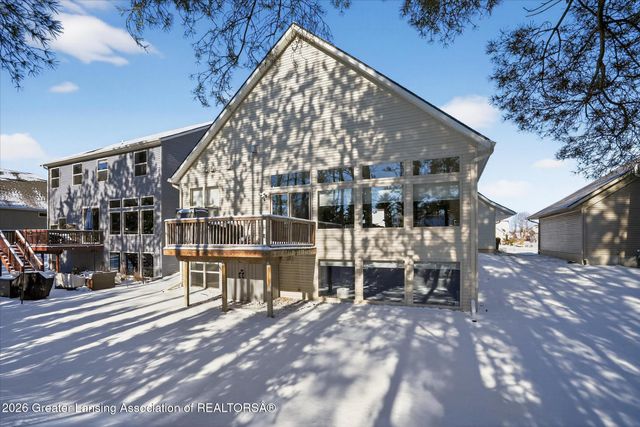 16968 Willowbrook Drive, Haslett, MI 48840