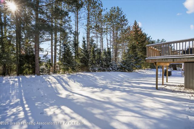 16968 Willowbrook Drive, Haslett, MI 48840