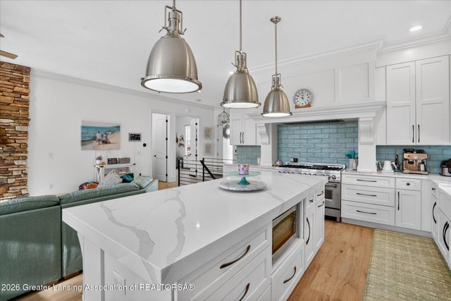 16968 Willowbrook Drive, Haslett, MI 48840