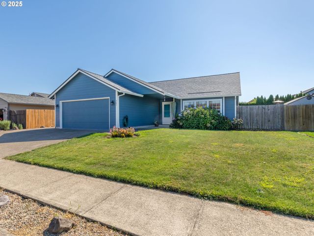 387 Se 7TH Ave, Canby, OR 97013