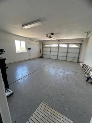 2329 Shore Hawk Avenue, Thermal, CA 92274