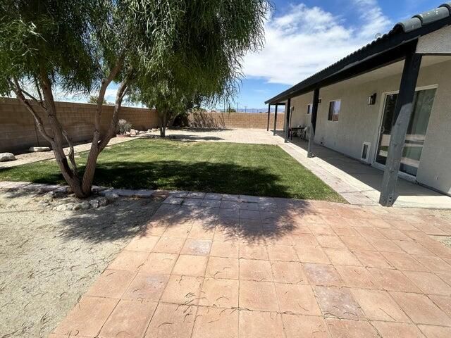2329 Shore Hawk Avenue, Thermal, CA 92274