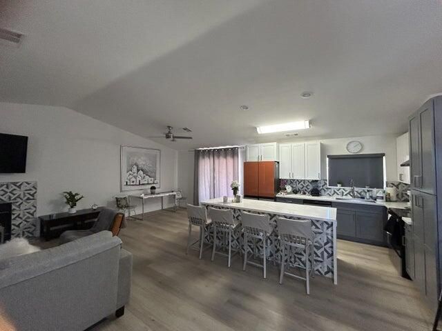 2329 Shore Hawk Avenue, Thermal, CA 92274