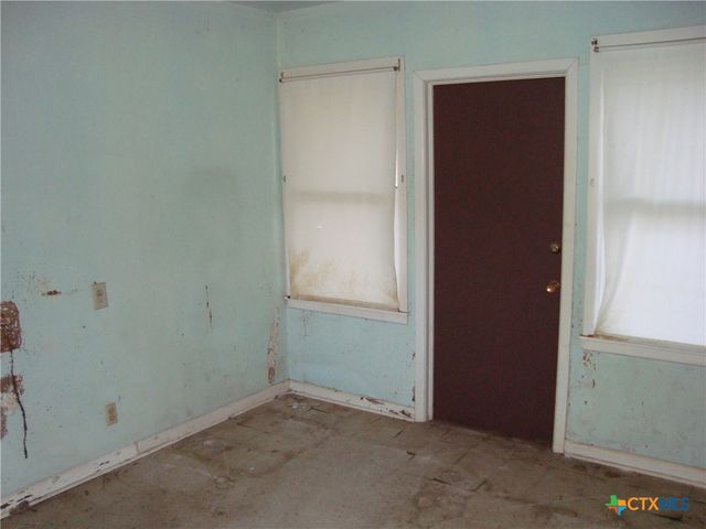 221 Woodland Avenue, New Braunfels, TX 78130