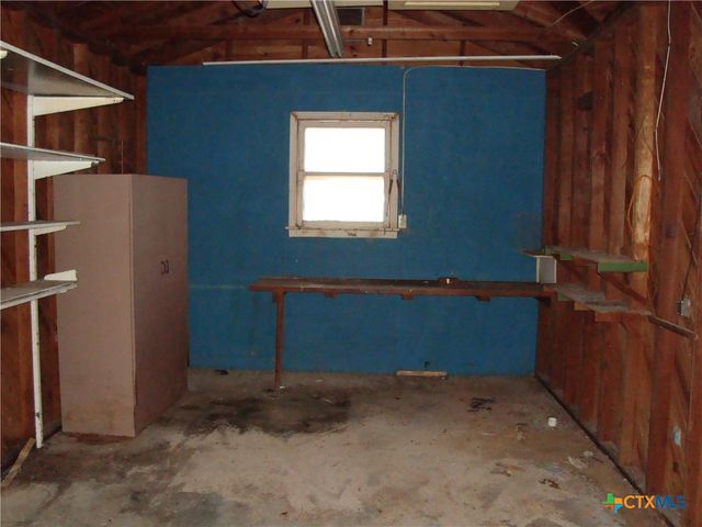 221 Woodland Avenue, New Braunfels, TX 78130