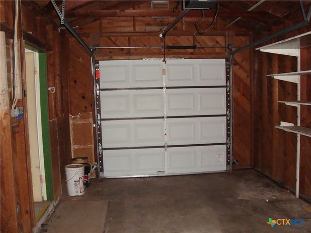 221 Woodland Avenue, New Braunfels, TX 78130