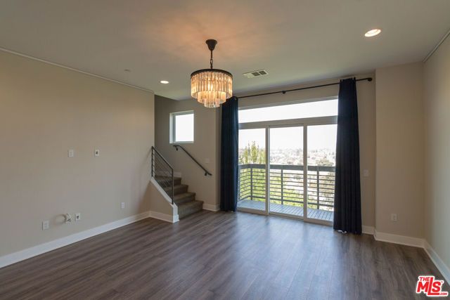 2753 Waverly Drive 1103, Los Angeles, CA 90039