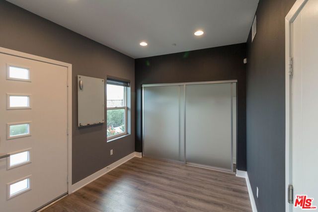 2753 Waverly Drive 1103, Los Angeles, CA 90039