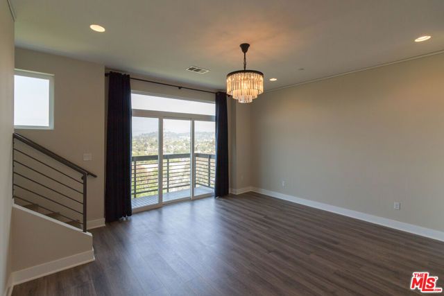 2753 Waverly Drive 1103, Los Angeles, CA 90039