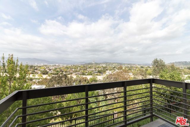 2753 Waverly Drive 1103, Los Angeles, CA 90039