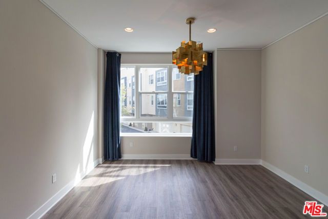 2753 Waverly Drive 1103, Los Angeles, CA 90039