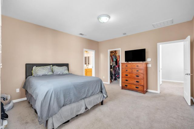 4040 Vittoria Ln, Sacramento, CA 95834