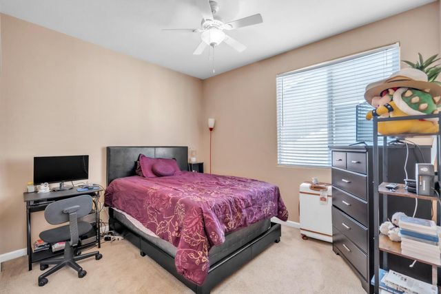4040 Vittoria Ln, Sacramento, CA 95834