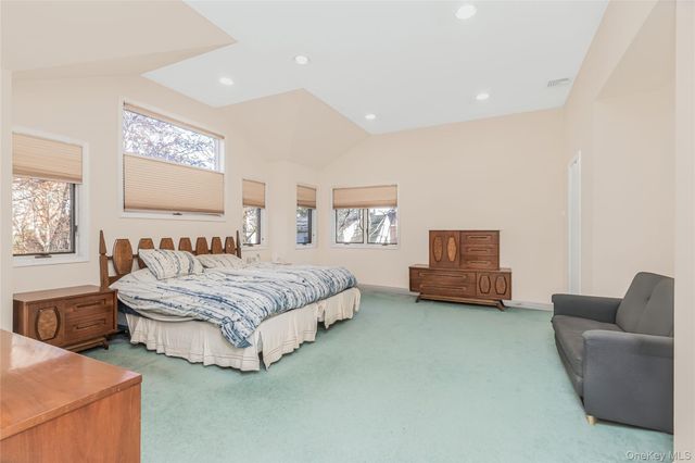 617 W 227th Street, Bronx, NY 10463