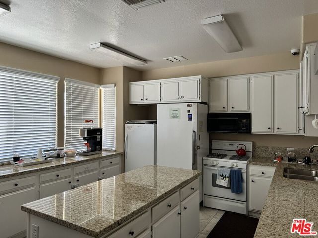 27497 Camino Vacuna, Menifee, CA 92585