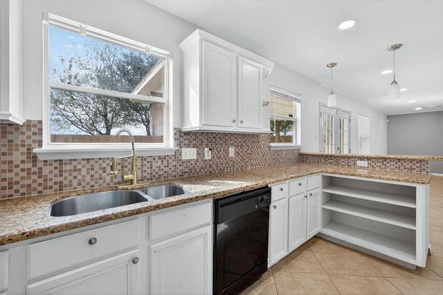 9130 Garden Breeze Drive, Houston, TX 77075