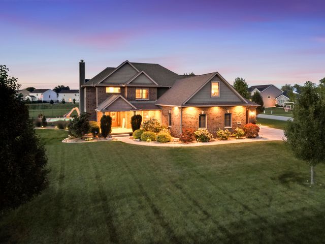 2800 W 133rd Lane, Crown Point, IN 46307